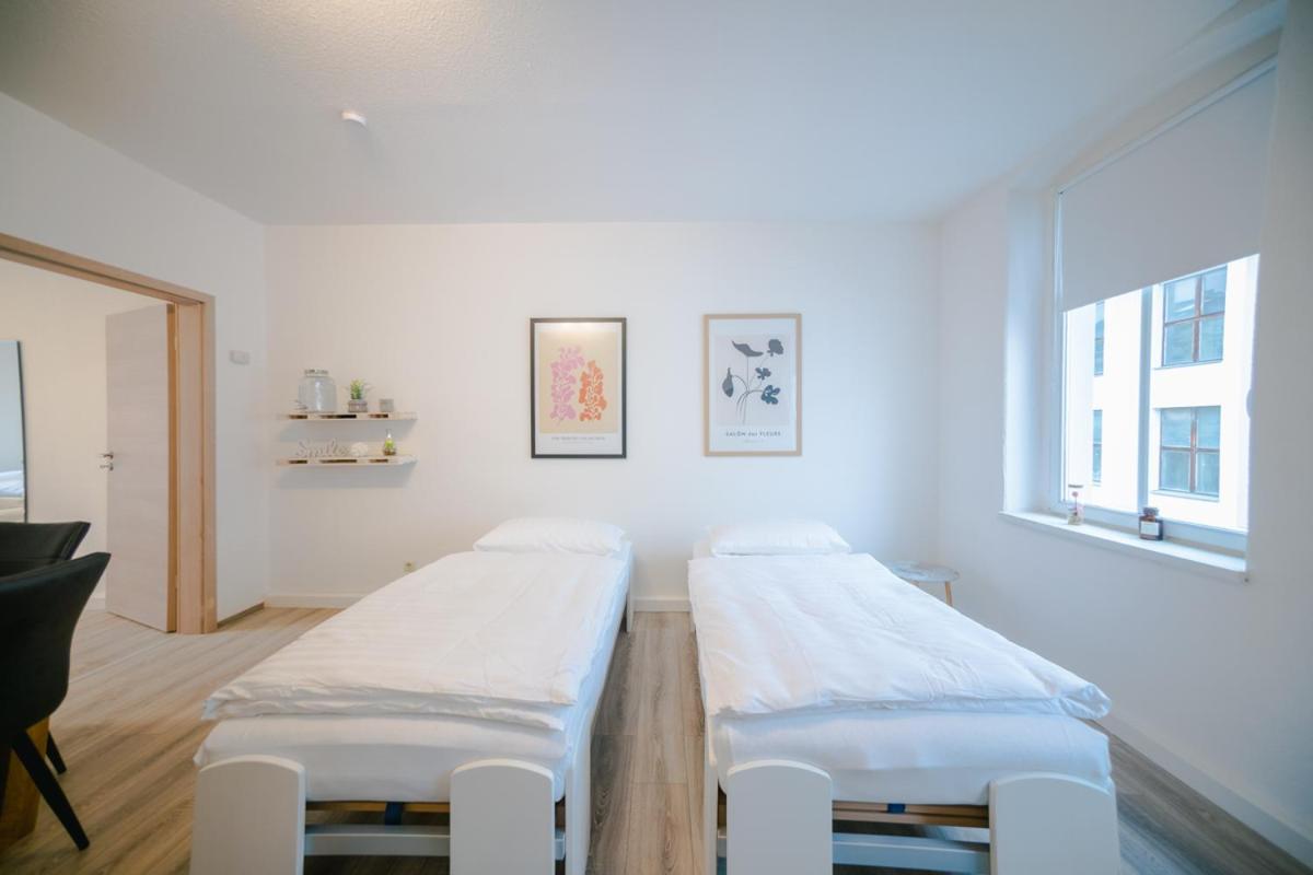 Ferienwohnung Laura In Gera Fuer Bis Zu 4 Personen - Neu Renoviert Екстериор снимка